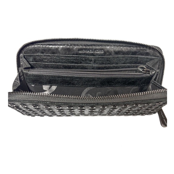 NEW - Michael Kors “Jet Set”Charcoal Metallic Studded Grommet Wallet Clutch - Picture 3 of 4